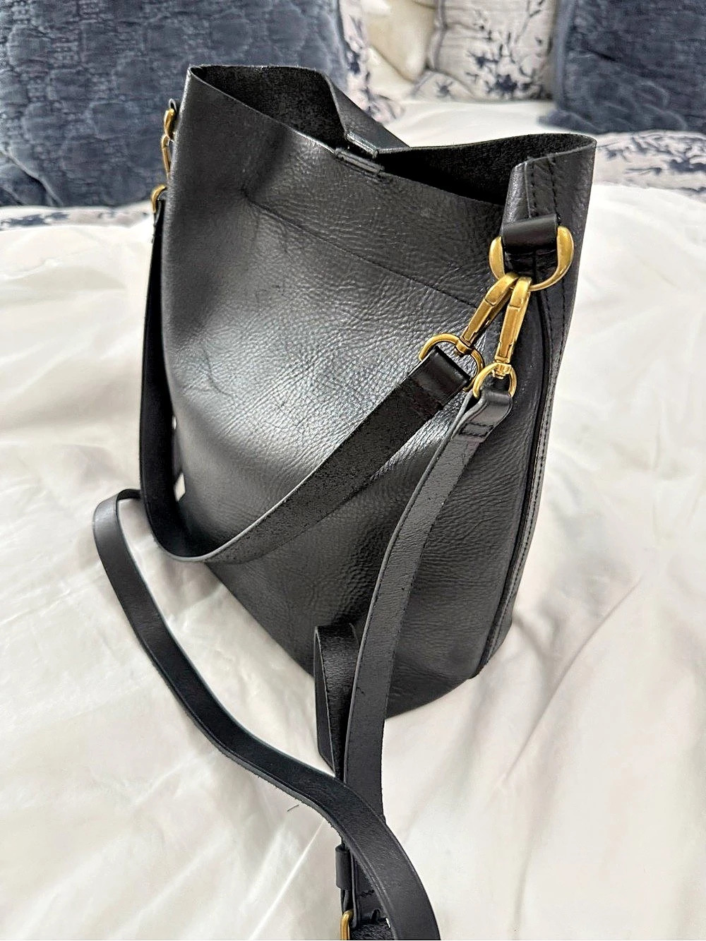 Madewell The Transport Bucket Bag Black Shoulder Bag